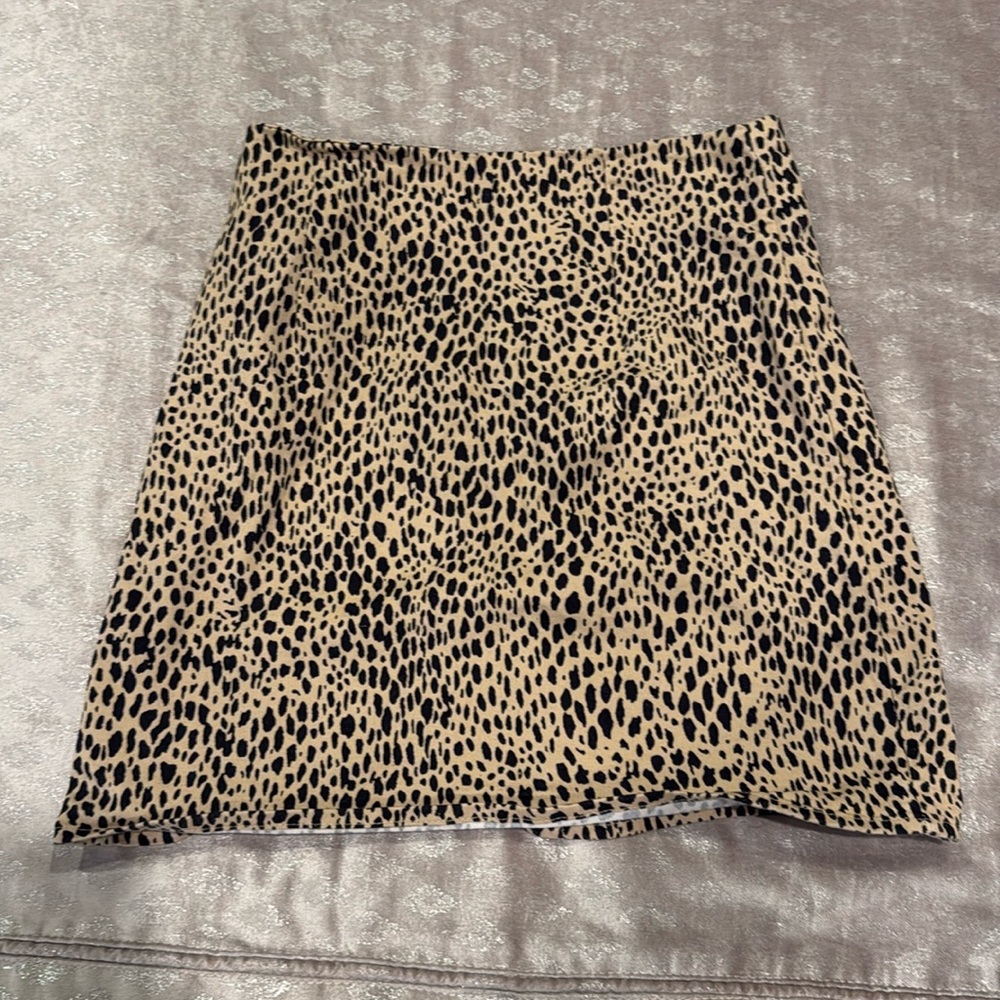 Brandy Melville miniskirt cheetah print
